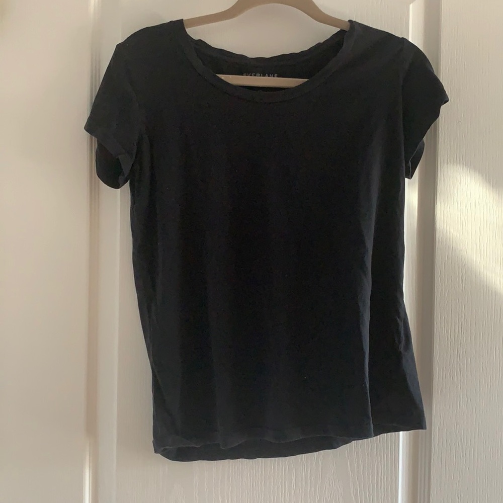 everlane black cotton scoop neck tee